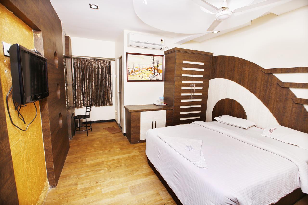 Hotel Vasantham Коимбаторе Екстериор снимка