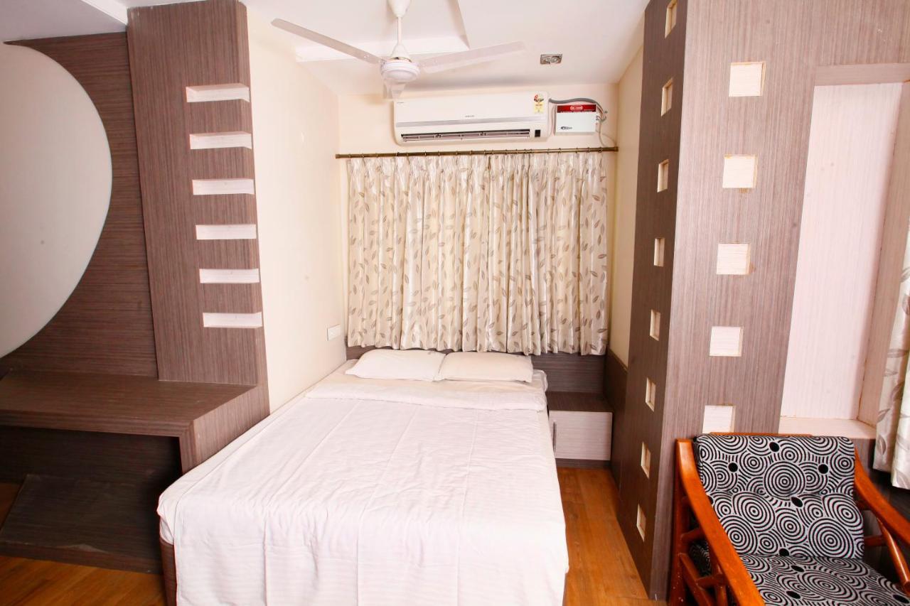 Hotel Vasantham Коимбаторе Екстериор снимка
