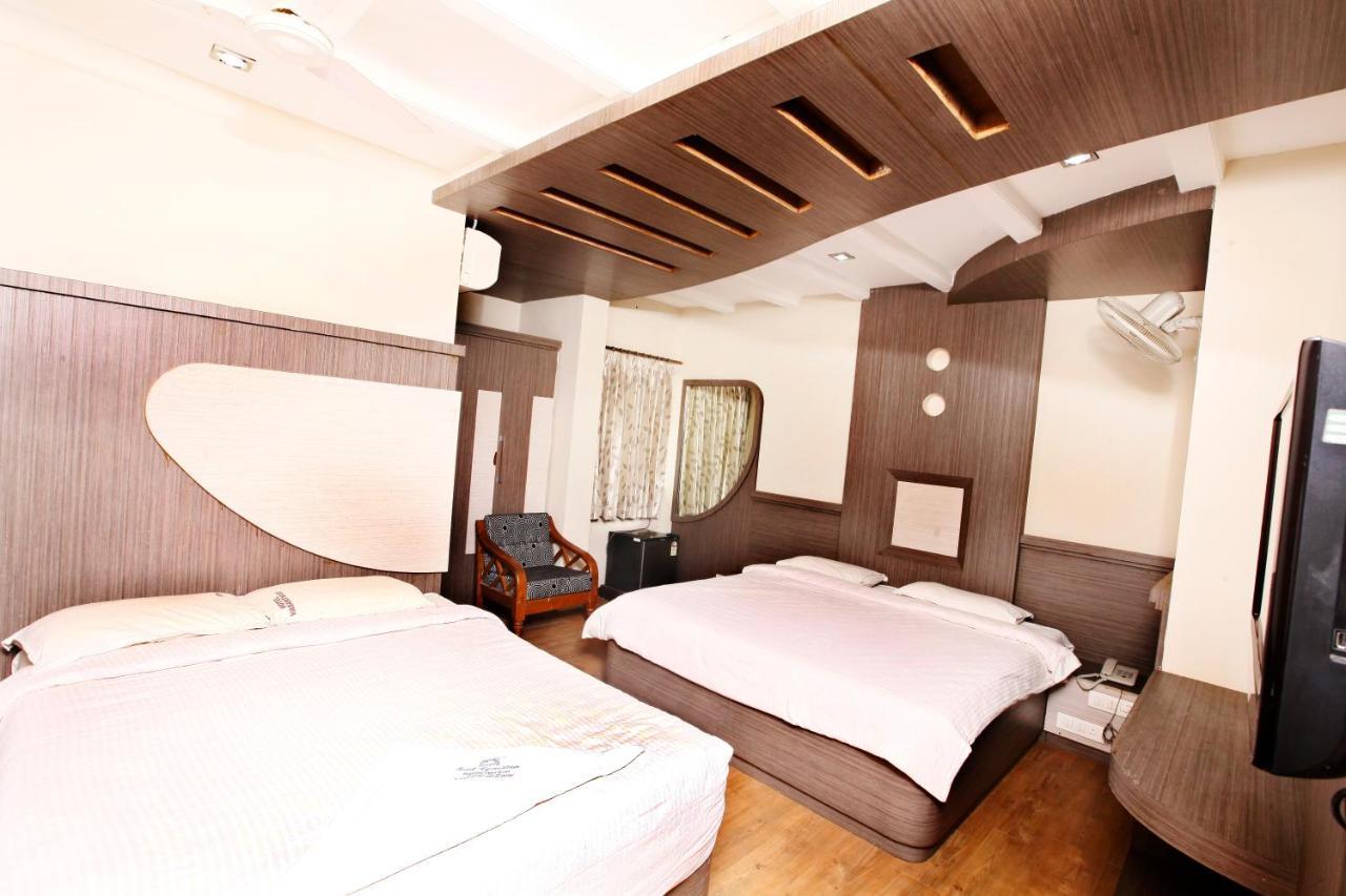 Hotel Vasantham Коимбаторе Екстериор снимка