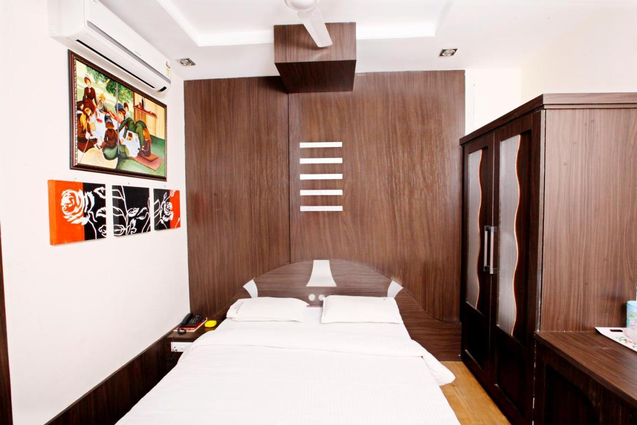Hotel Vasantham Коимбаторе Екстериор снимка