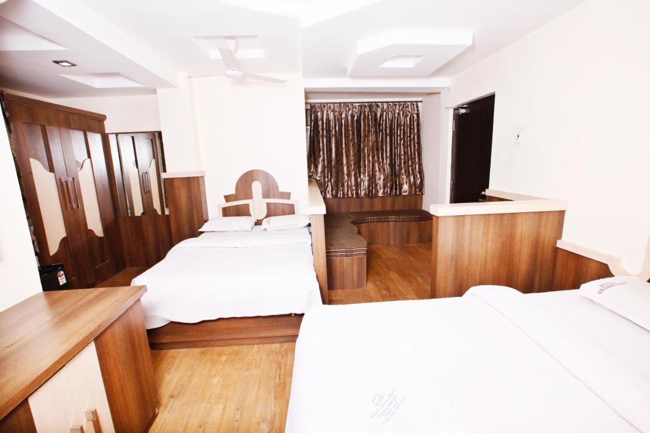Hotel Vasantham Коимбаторе Екстериор снимка