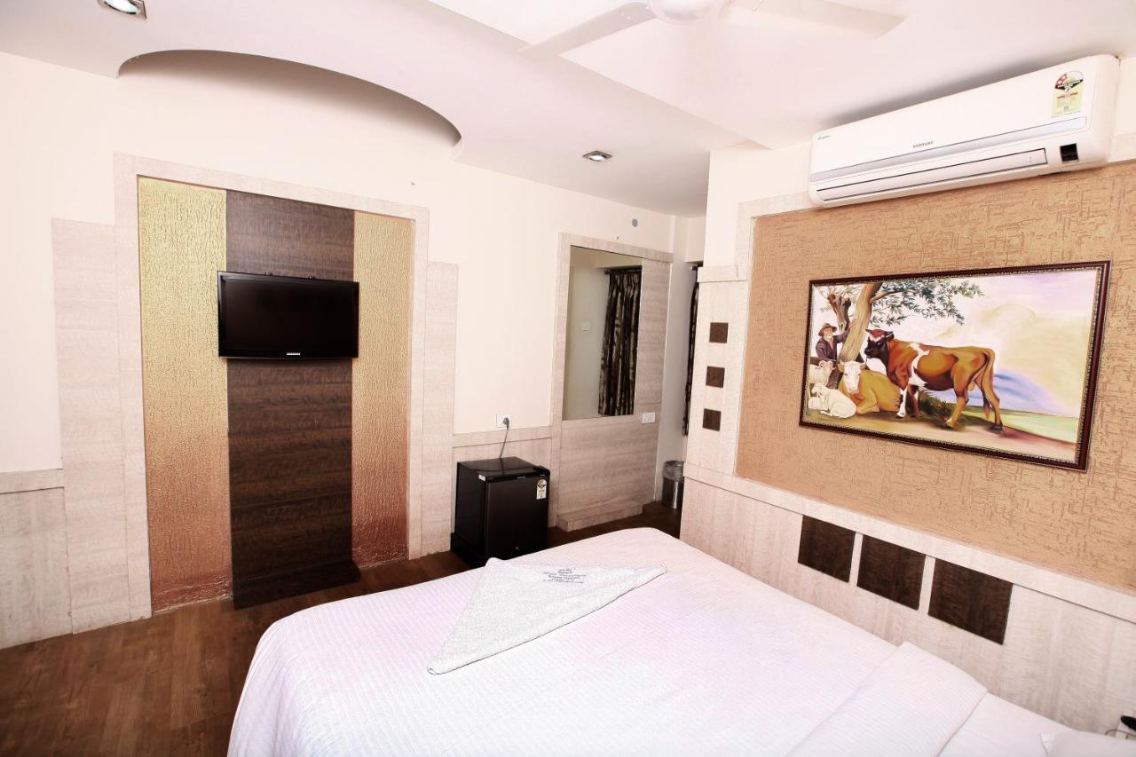 Hotel Vasantham Коимбаторе Екстериор снимка